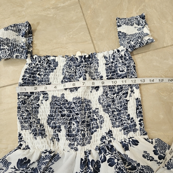 Converstitched romper size medium - Picture 9 of 9
